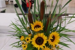 2020-09-06-UN-Fair-flowers-fresh-sunflower-arrangement